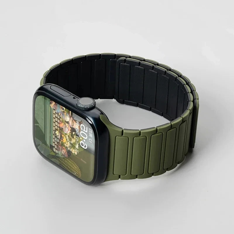 Corvini Magnetic Silicone Strap