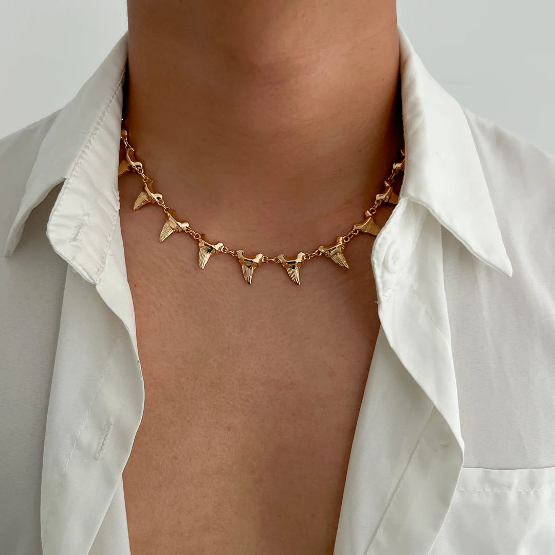 Avalon Fang Chain