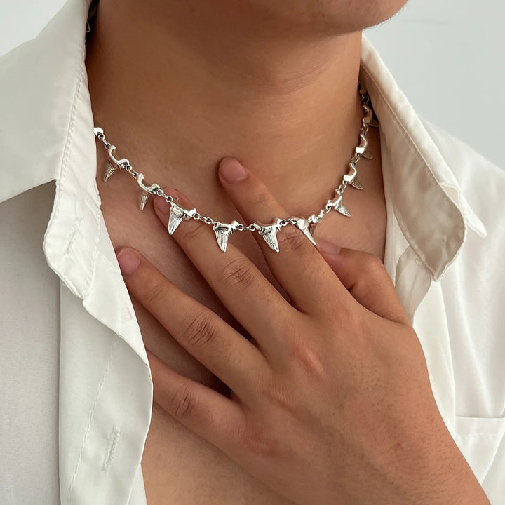 Avalon Fang Chain