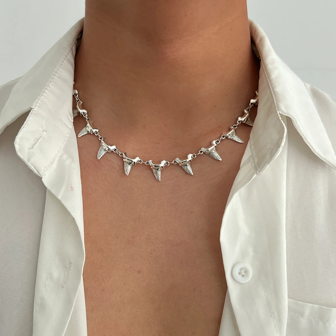 Avalon Fang Chain