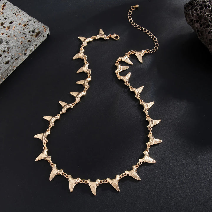 Avalon Fang Chain