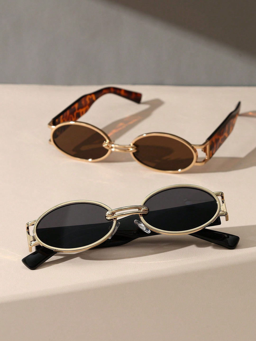 Renzo Oval Sunglasses