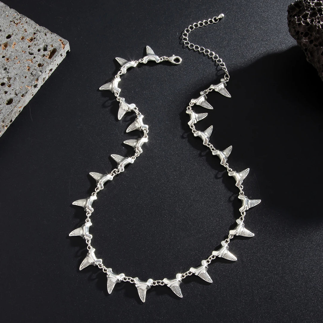 Avalon Fang Chain